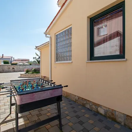 Ulika By Istrabook Villa Gajana