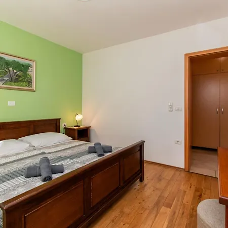 Ulika By Istrabook Villa *