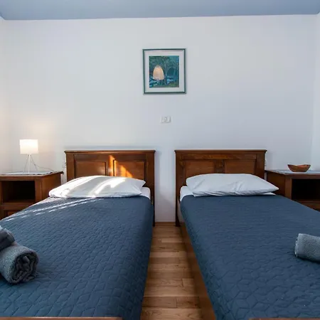 Ulika By Istrabook Villa *