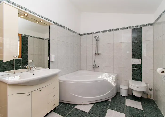 빌라 Ulika By Istrabook