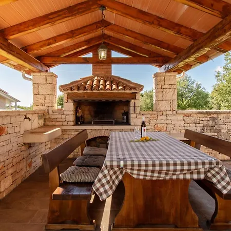 Ulika By Istrabook *